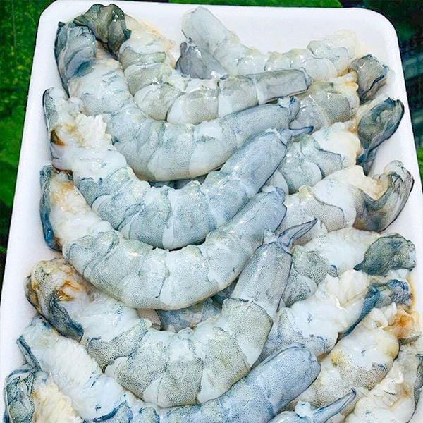 Tôm thẻ bóc nõn